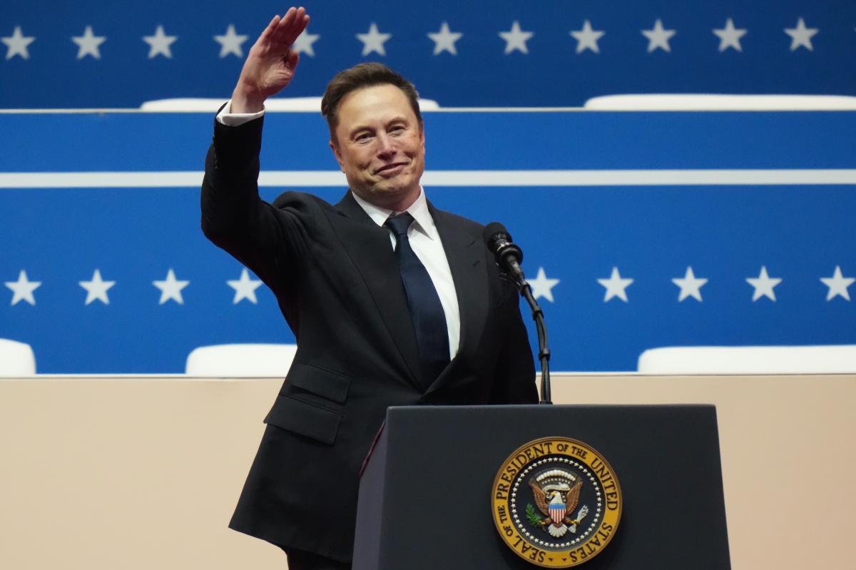 Elon Musk gets apology from California as SpaceX